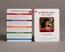 Load image into Gallery viewer, A deck of cards with a family image on the cover, titled 'Afirmaciones Positivas Para El Bienestar De La Familia', which translates to 'Positive Affirmations for Family Well-being'.